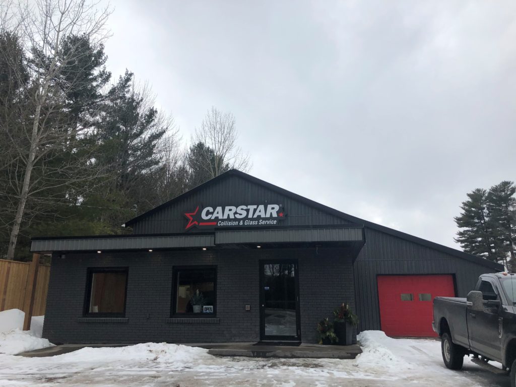 CARSTAR Orillia (Exterior)